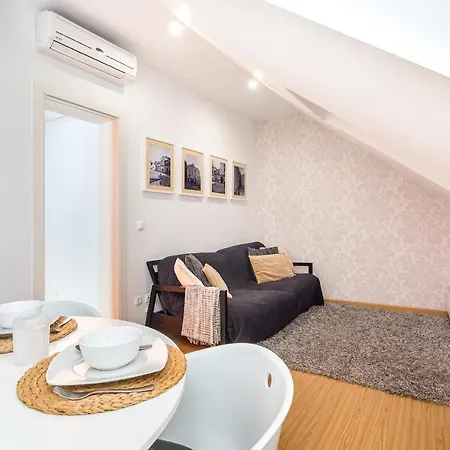 Whome Trigueiros Downtown 1-bed W/ac In Location リスボン