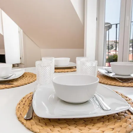 Apartment Whome Trigueiros Downtown 1-bed W/ac In Location
