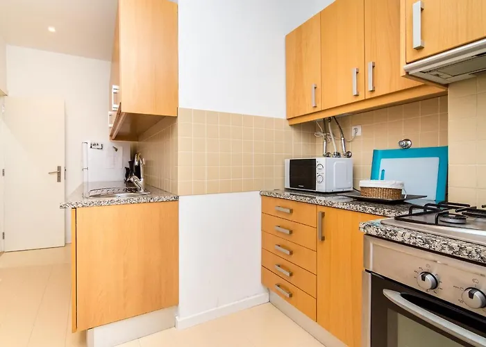 Whome Trigueiros Downtown 1-bed W/ac In Location شقة *